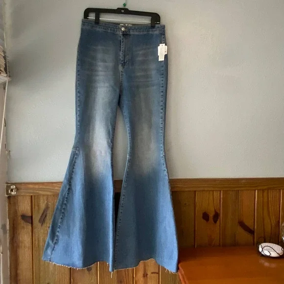 NWT Vintage-inspired Free People Just Float On Flare Jeans Womens Size 31 - Picture 3 of 14